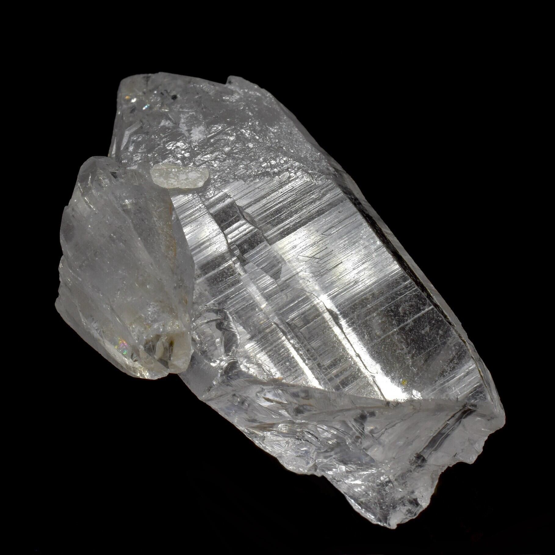 神の住む山で採れる水晶】虹入り ガネーシュヒマール産水晶 ポイント