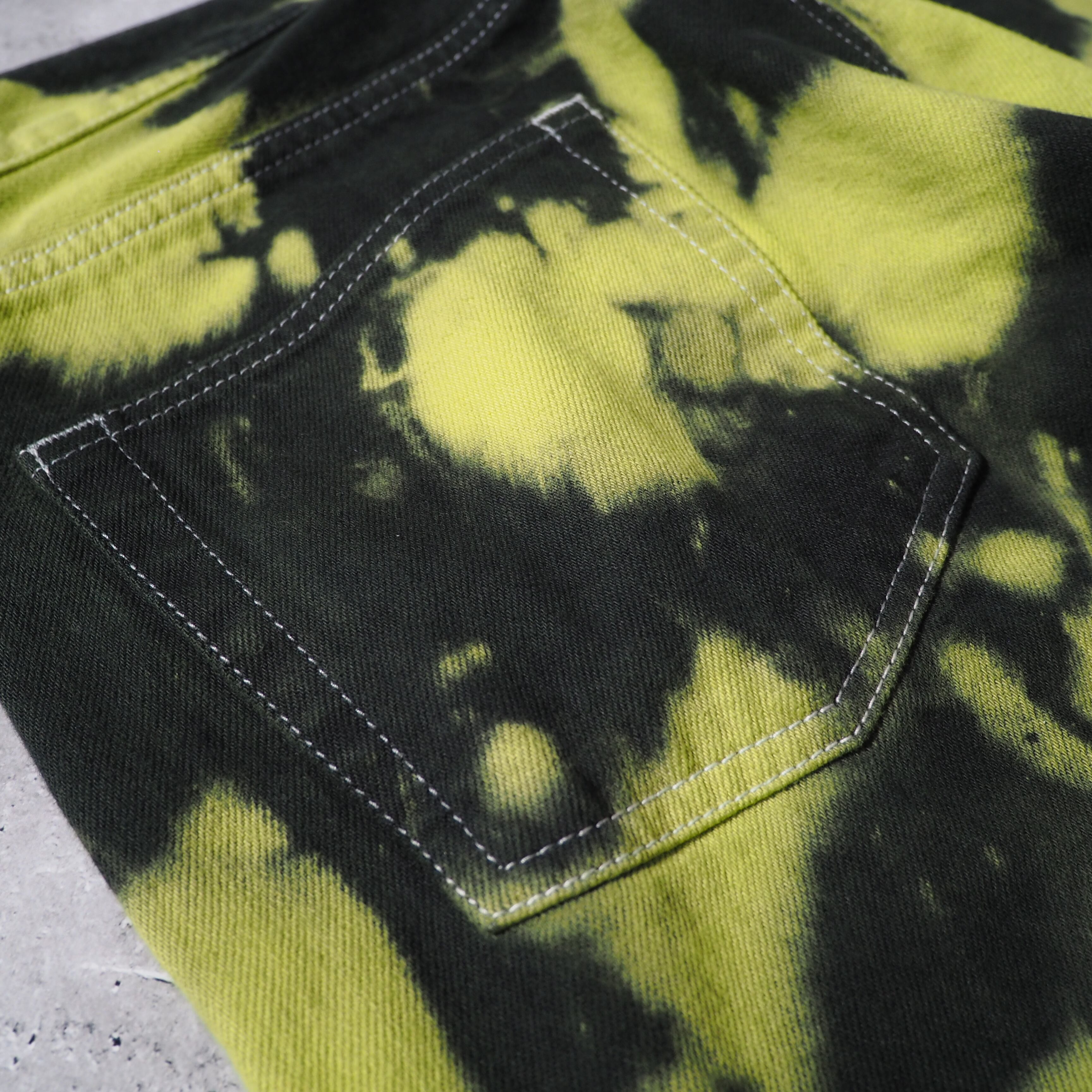 Neon poison color bleach dyed straight pants (John Bull)