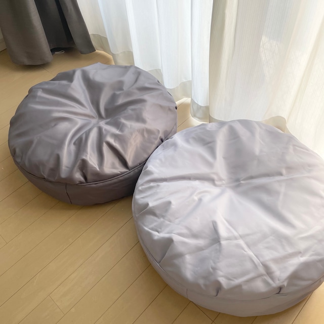 round cushion bed