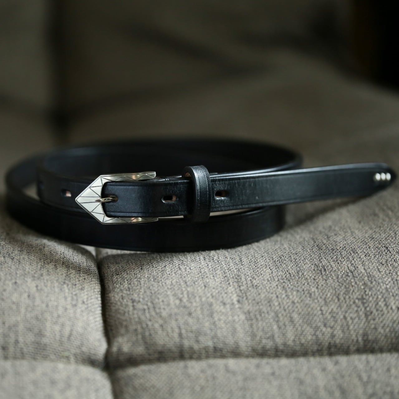 BELT | LONESOME. BELT | LONESOME.