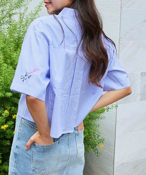 短丈刺繍シャツ