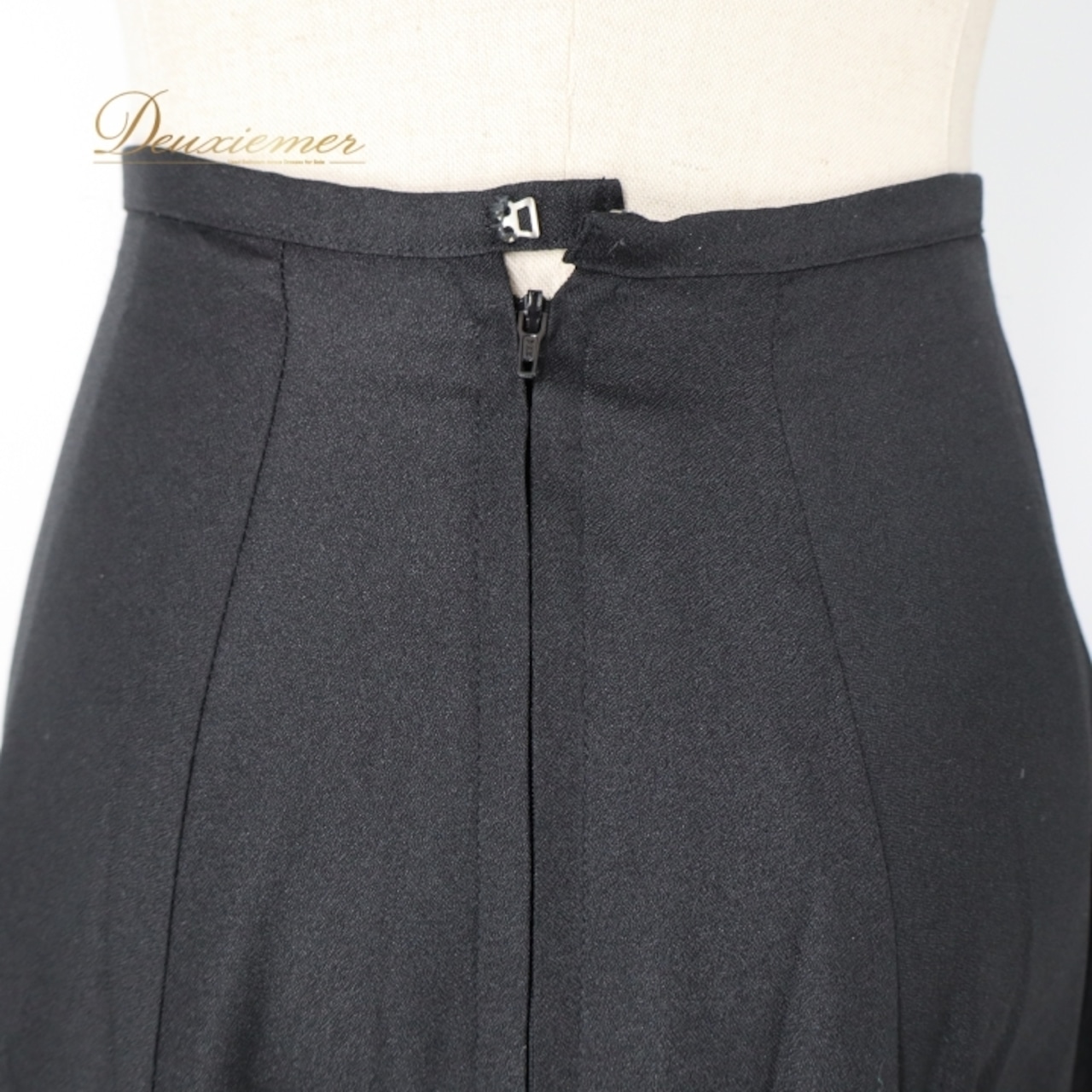 フラメンコ 衣装 ファルダ スカート ブラック系 ボランテ フリル 水玉 ドット柄 黒 赤 ボリューム ダンス衣装 ステージ イベント 練習 レッスン 華やか かわいい レッド系