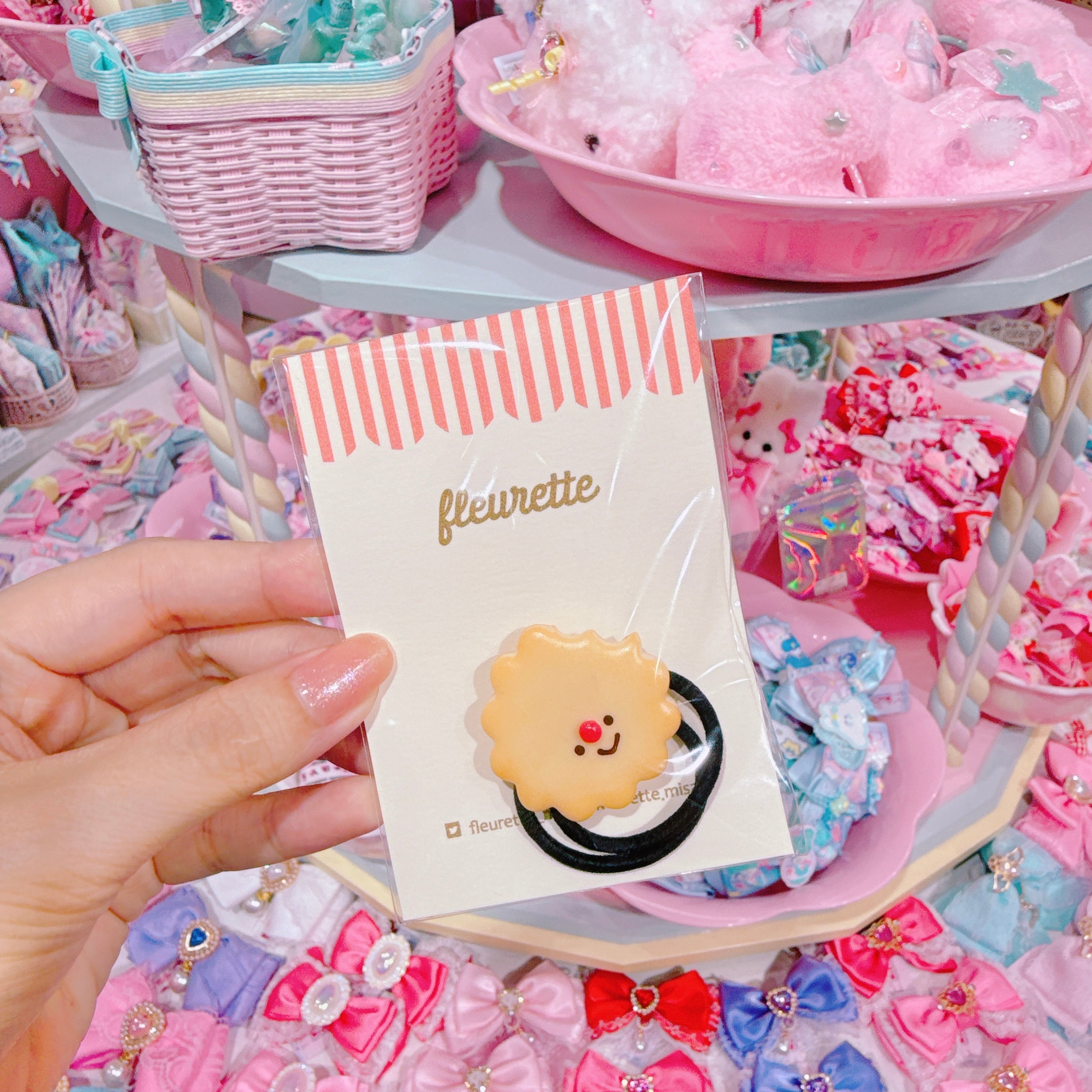 【D1】3-9かじりかけクッキーのヘアゴム