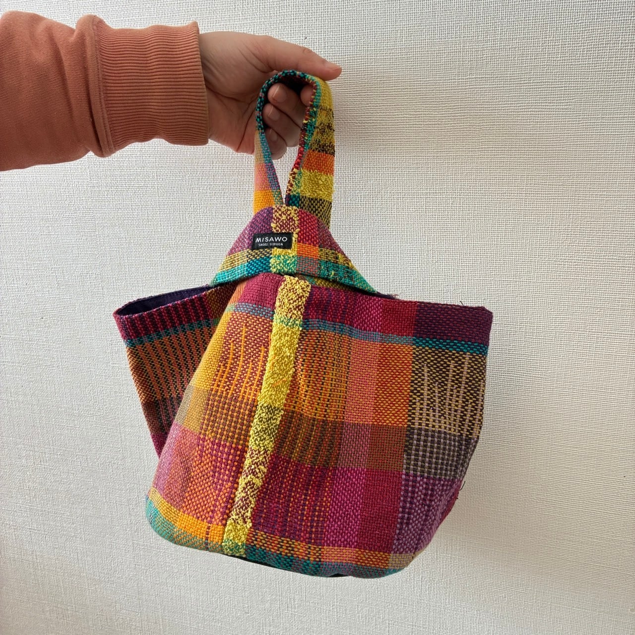 裂き織りoruさん　ビンテージキルト刺繍バッグ　新品未使用 さをり織バケツ型トートバッグ | さをり織工房 咲く屋
