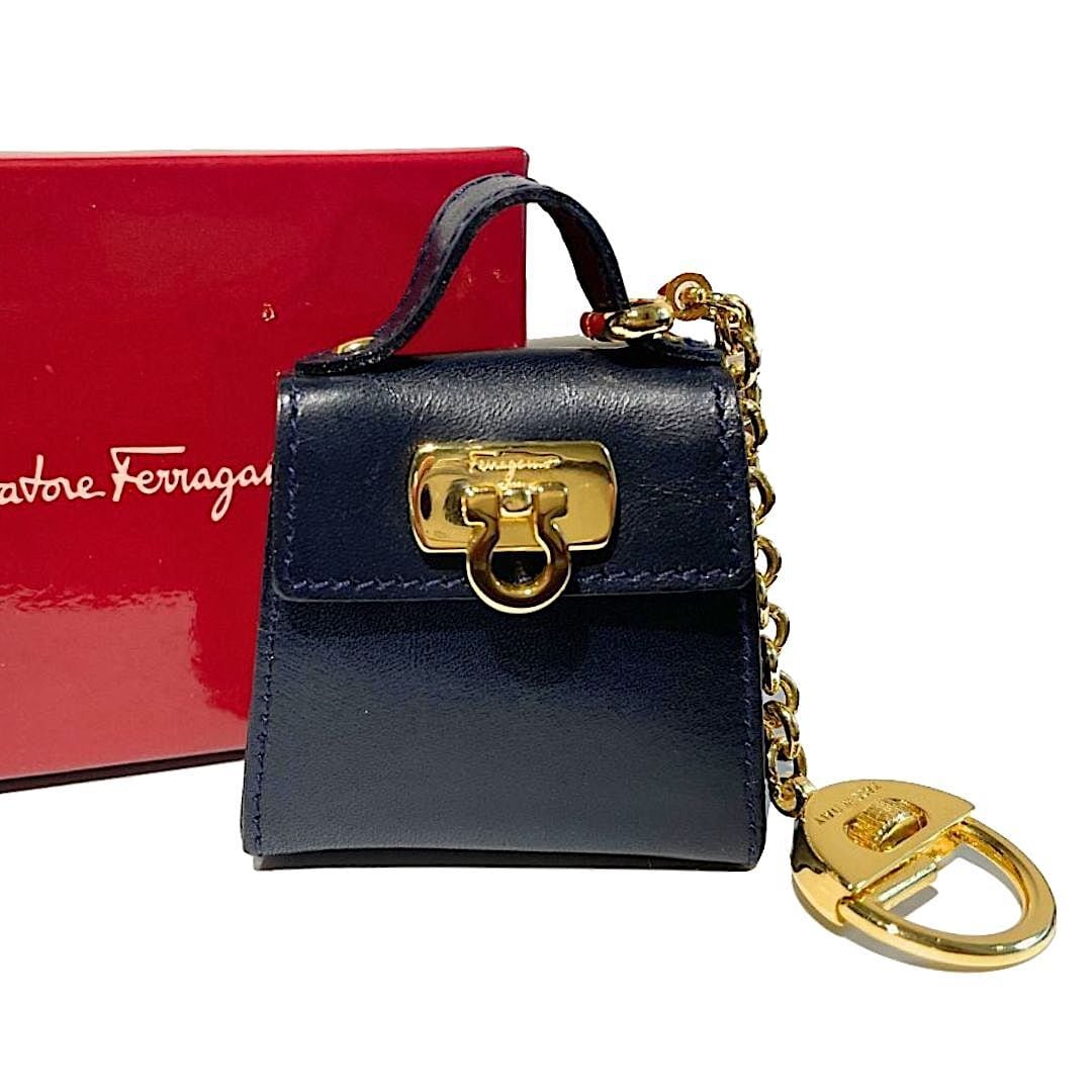 Salvatore Ferragamo フェラガモ ガンチーニ ロゴ レザー 肩掛けトート 
