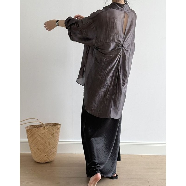 バックオープンスリットデザインオーバーサイズシアーシャツ　201936