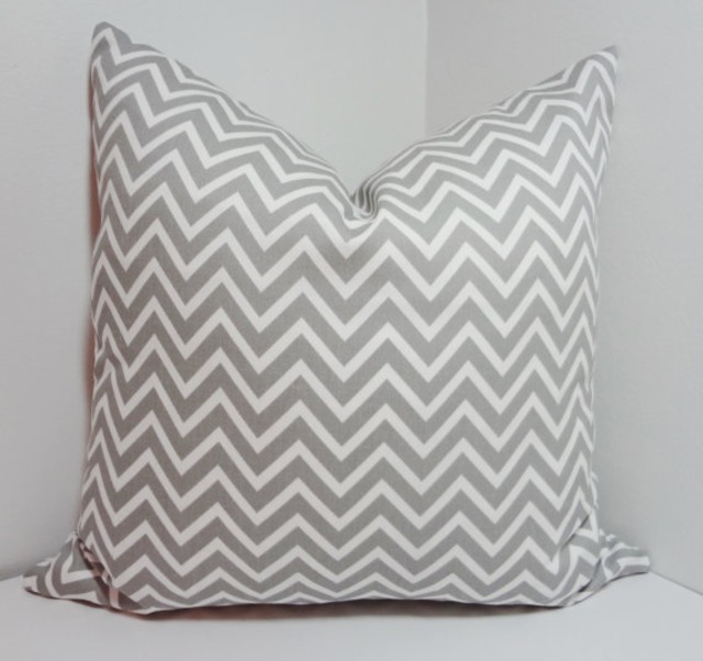  Grey & White Skinny Zig Zag Chevron Cusion Covers