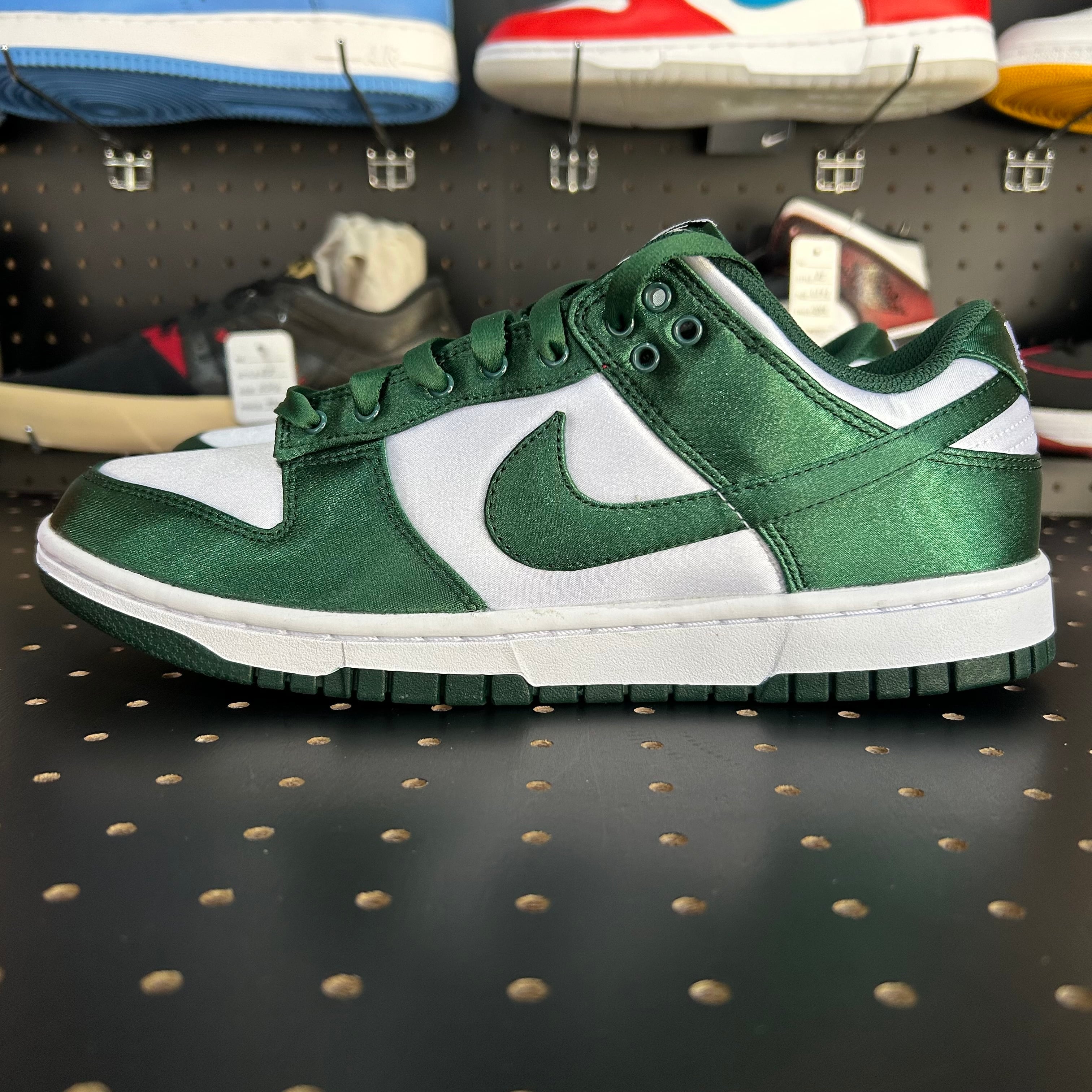 Nike WMNS Dunk Low \