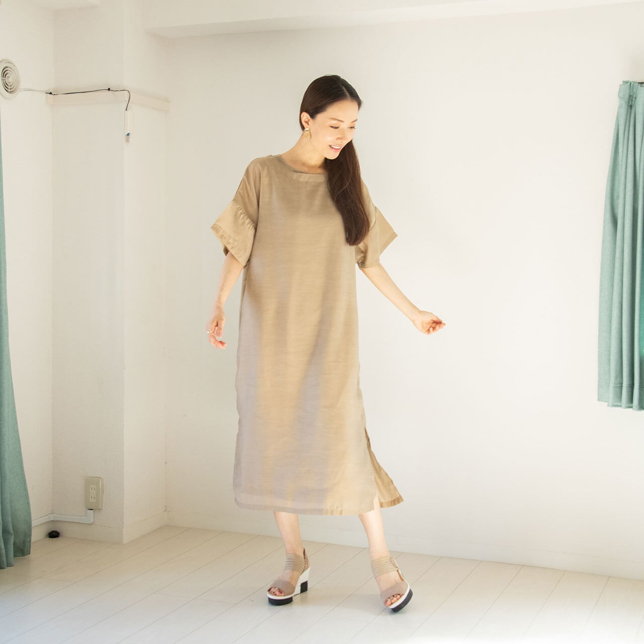 インナー付シアーワンピ_BEIGE