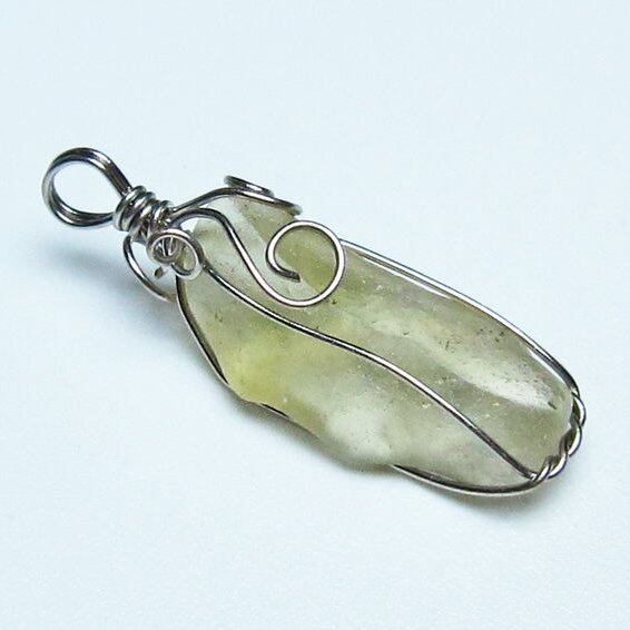 リビアングラス ペンダント 一点物 メール便可 112-13608