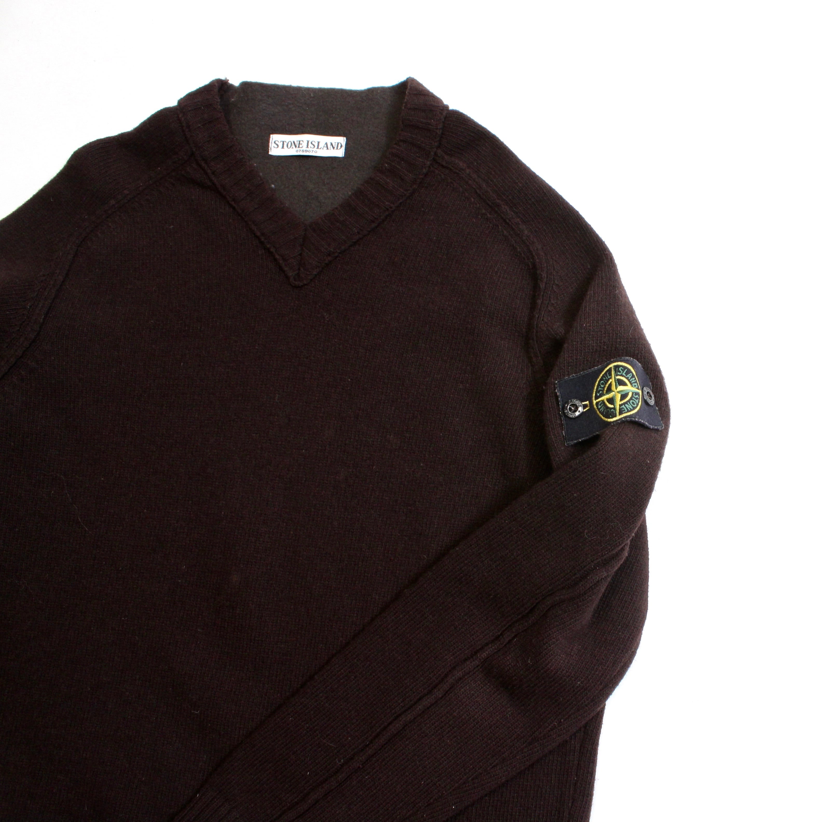 0621. STONE ISLAND Lettered sweater brown ストーンアイランド