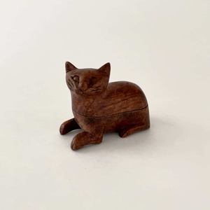 Vintage Cat Accessory Box Facing Left