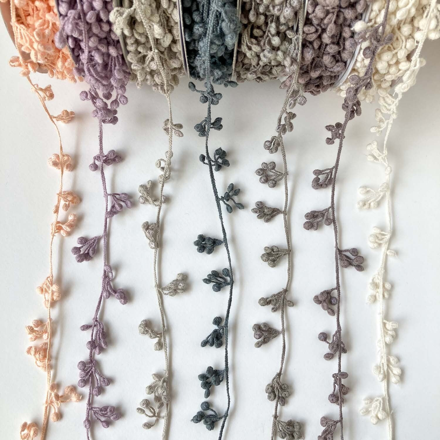 つぶつぶモチーフが付いたケミカルレース（50cm〜） | Dua