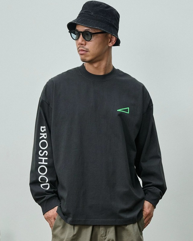 【Broshood】Sleeve Logo Print Crew Neck T-Shirt 　x00707