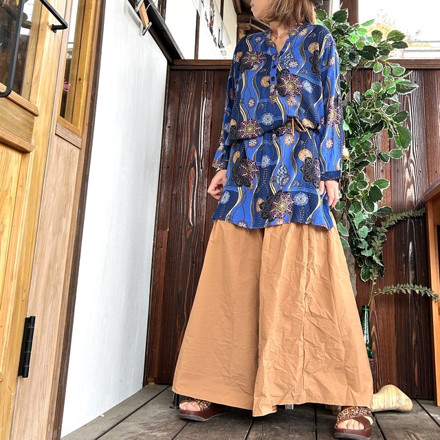 シャーリングデザインスカート