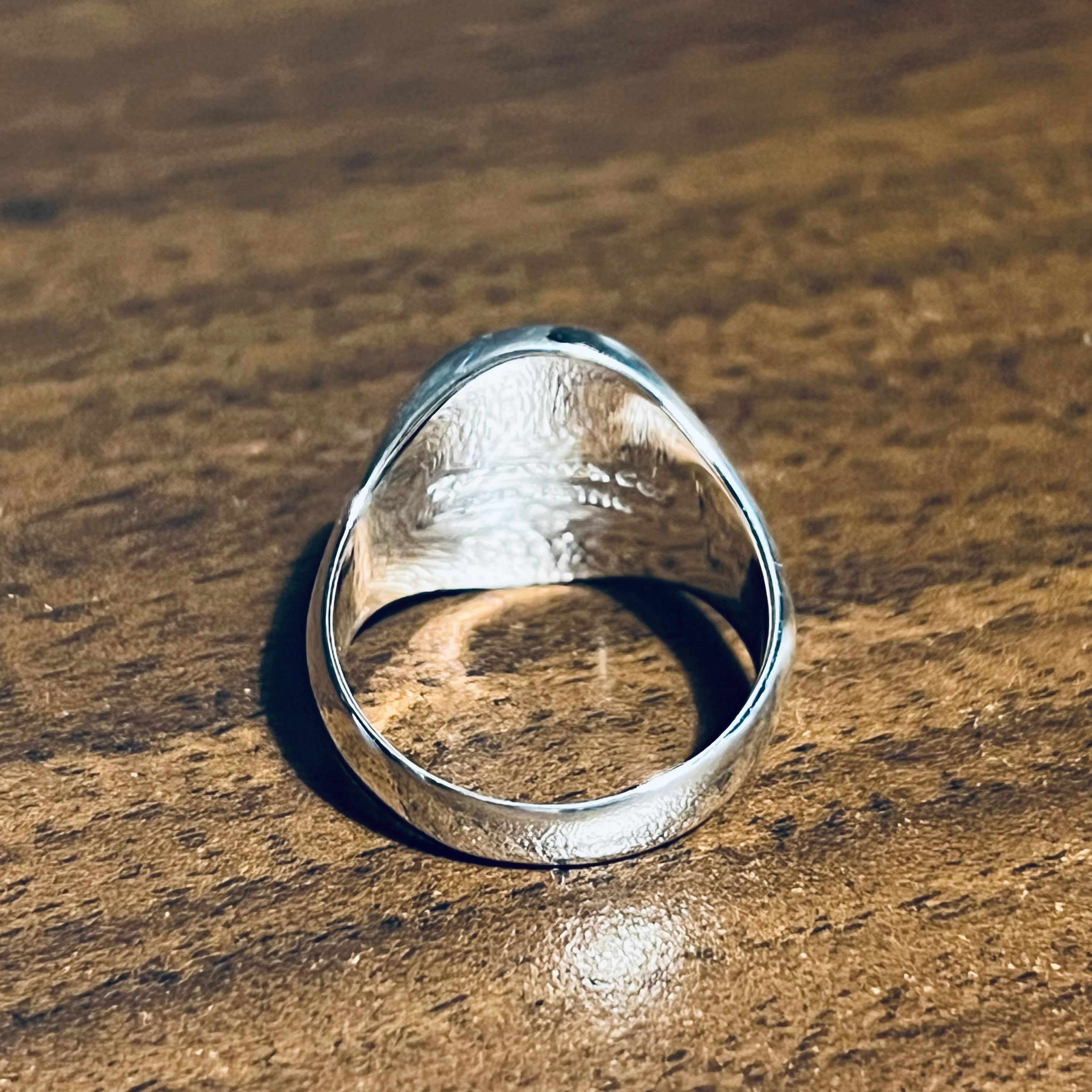 VINTAGE TIFFANY & CO. Oval Signet Ring Sterling Silver VINTAGE TIFFANY & CO. Oval Signet Ring Sterling Silver