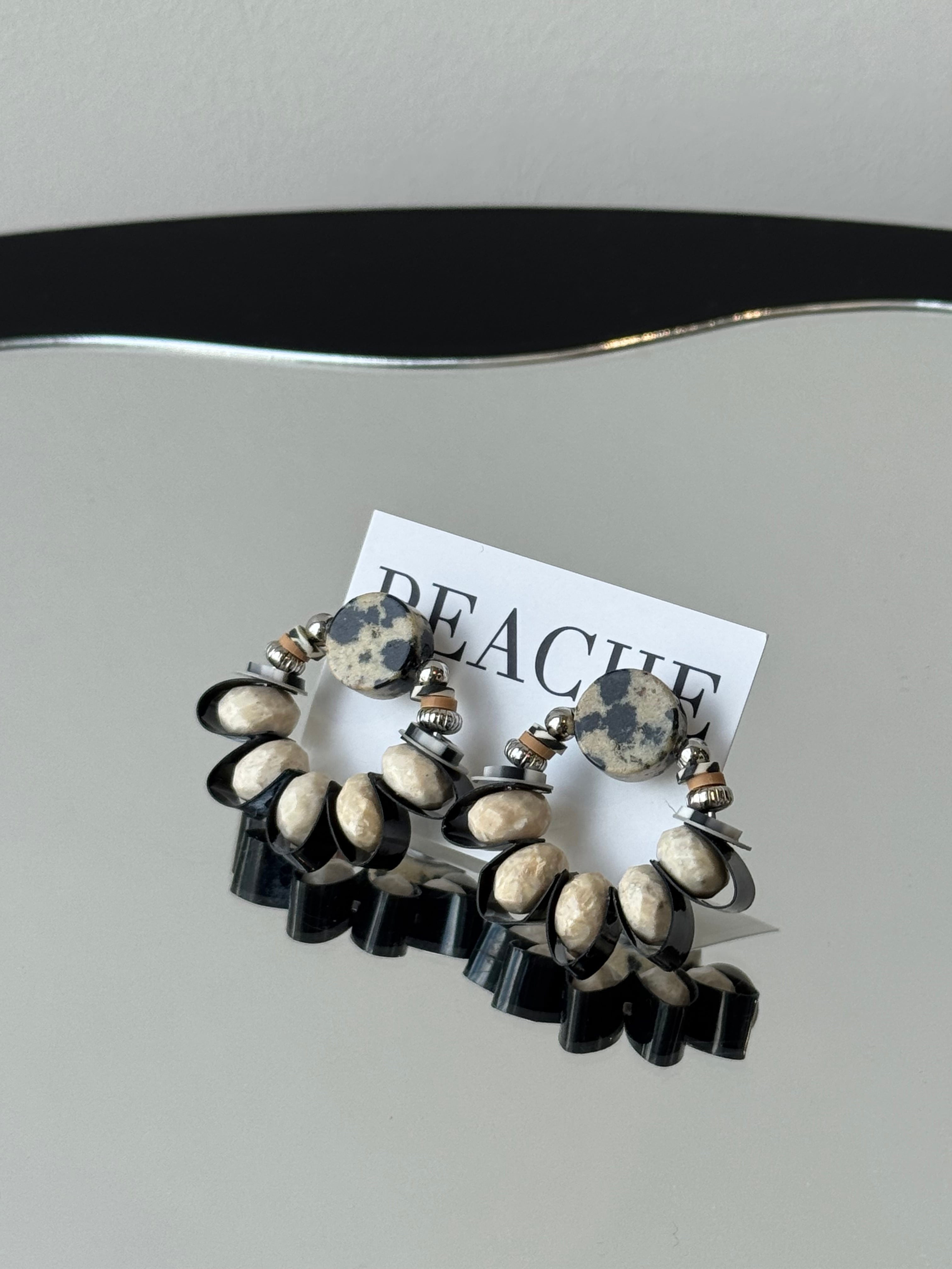 dalmatian stone&black sequins circle silver