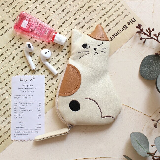 ねこ ポーチ キャット 黒猫 ハチ 可愛い 誕プレ ラッピング 刺繍 ノア