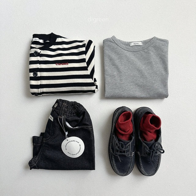 digreen25wn_Tone-Down Black Socks Set