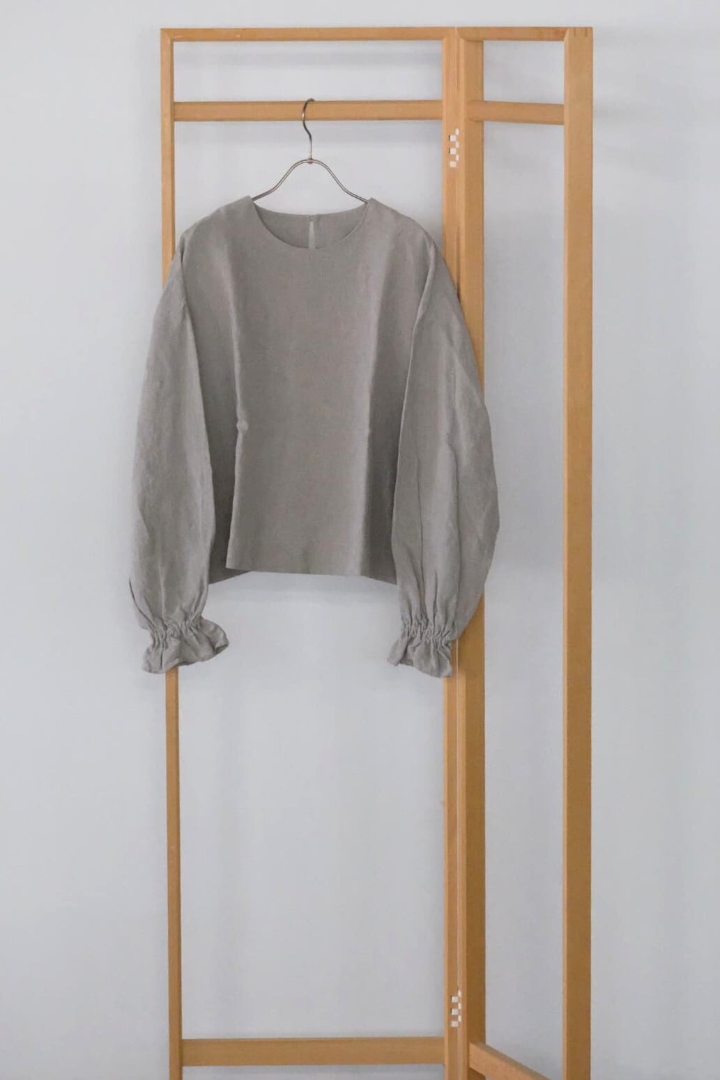 YAMMA リネン長袖フリルブラウス LFR-SH | 美工堂 ONLINE SHOP
