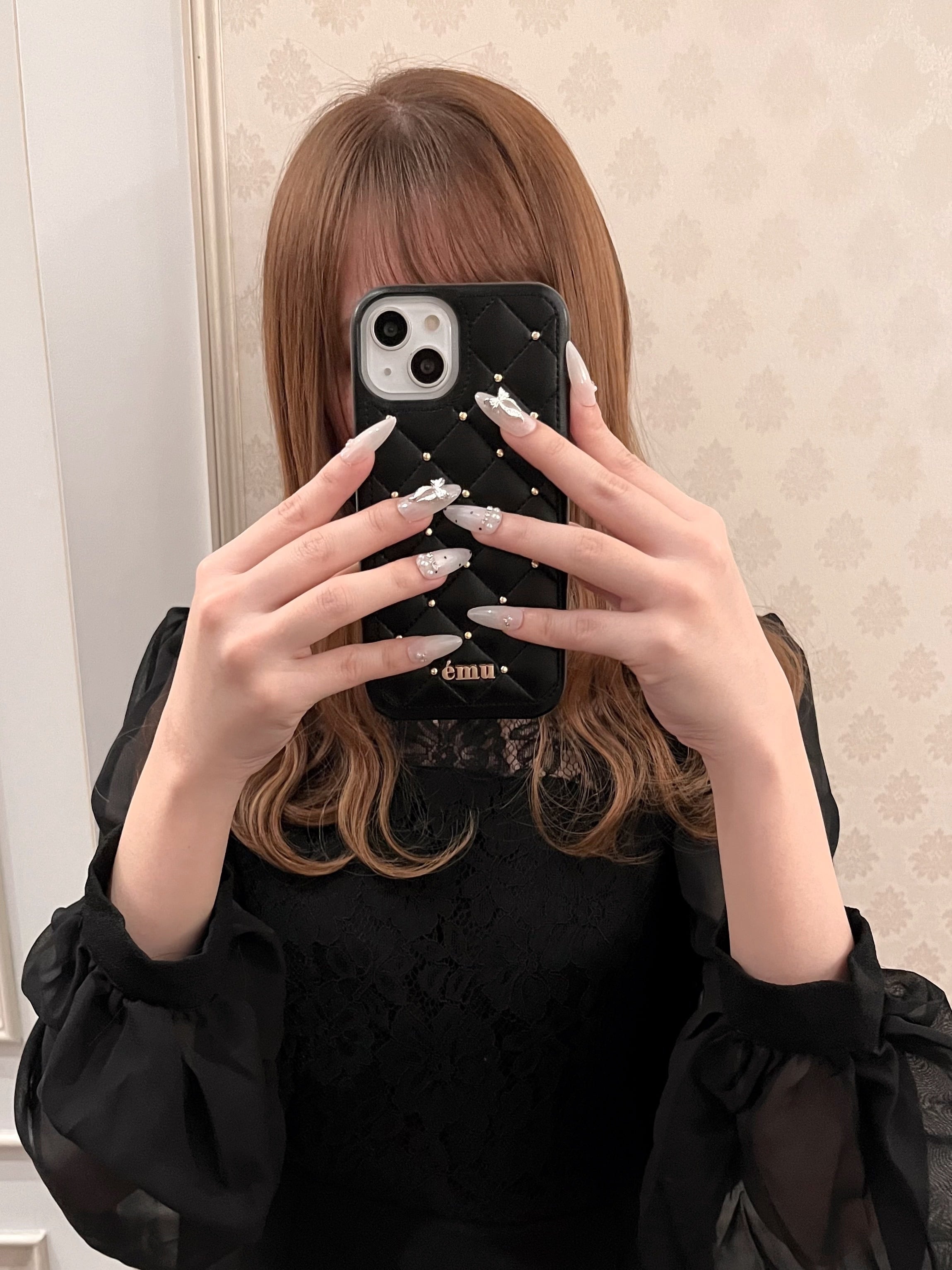 ÉMU ブラックキルティングiPhoneケース | emu.official.store