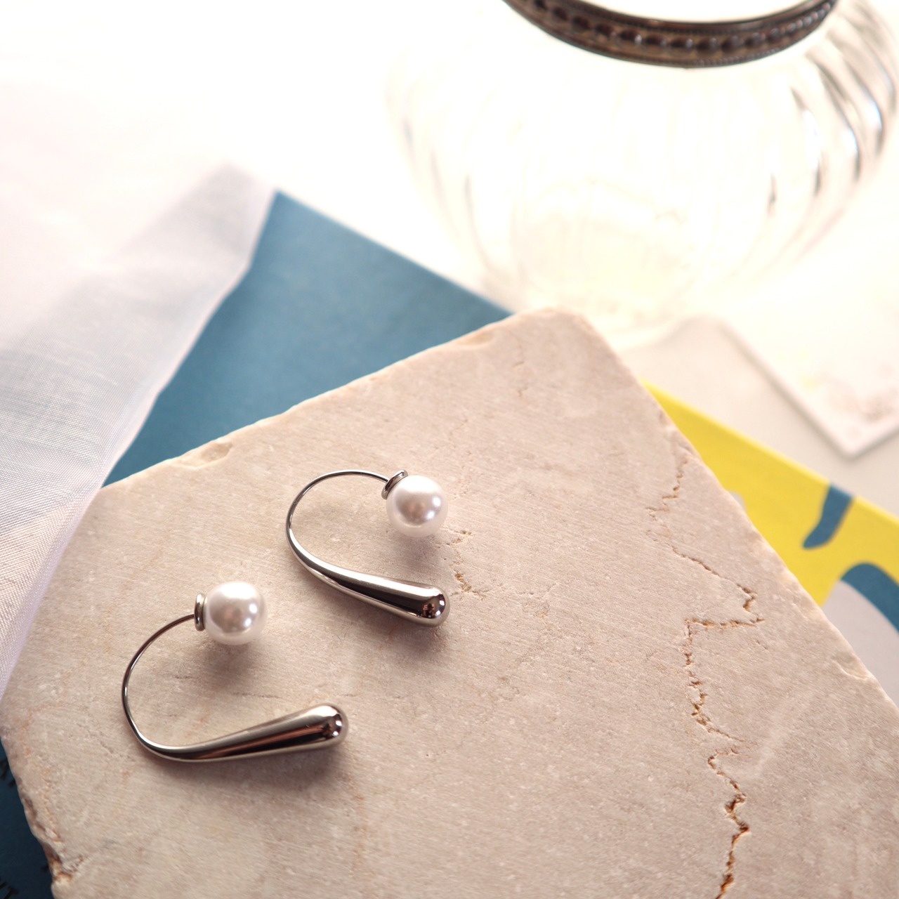 369P　パールティアドロップピアス