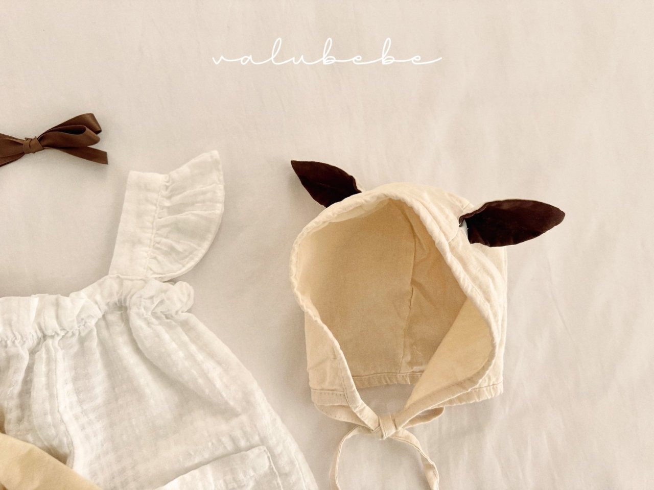 [valubebe] Frilled Wings Suspenders Bodysuit / [벨루베베] 프릴날개멜빵슈트