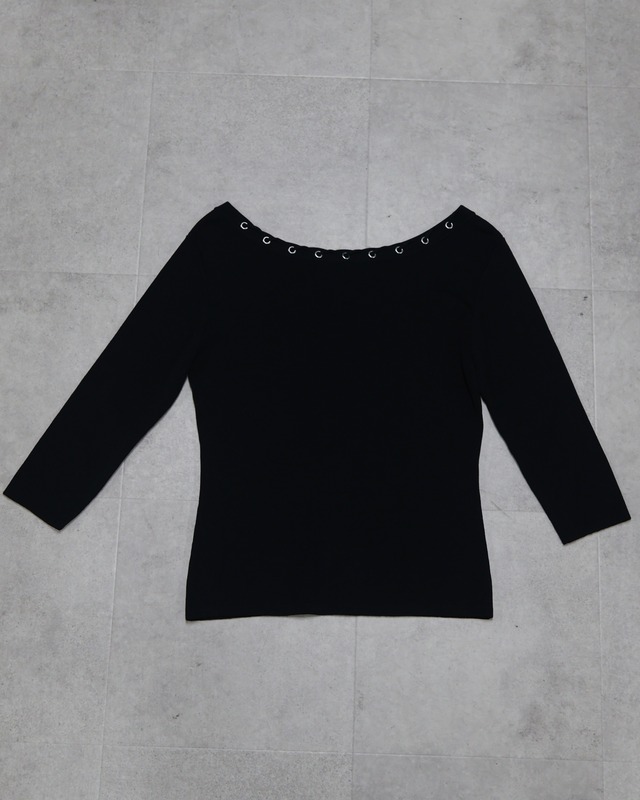 Eyelet hole neck design t-shirt