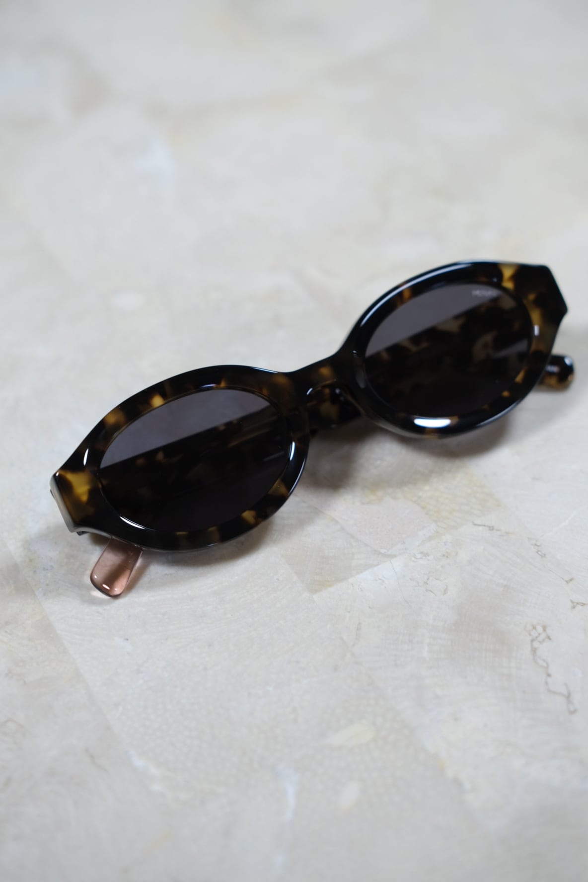 FETICO】BLANC OVAL TELEVISION-CUT SUNGLASSES - havana - | loop