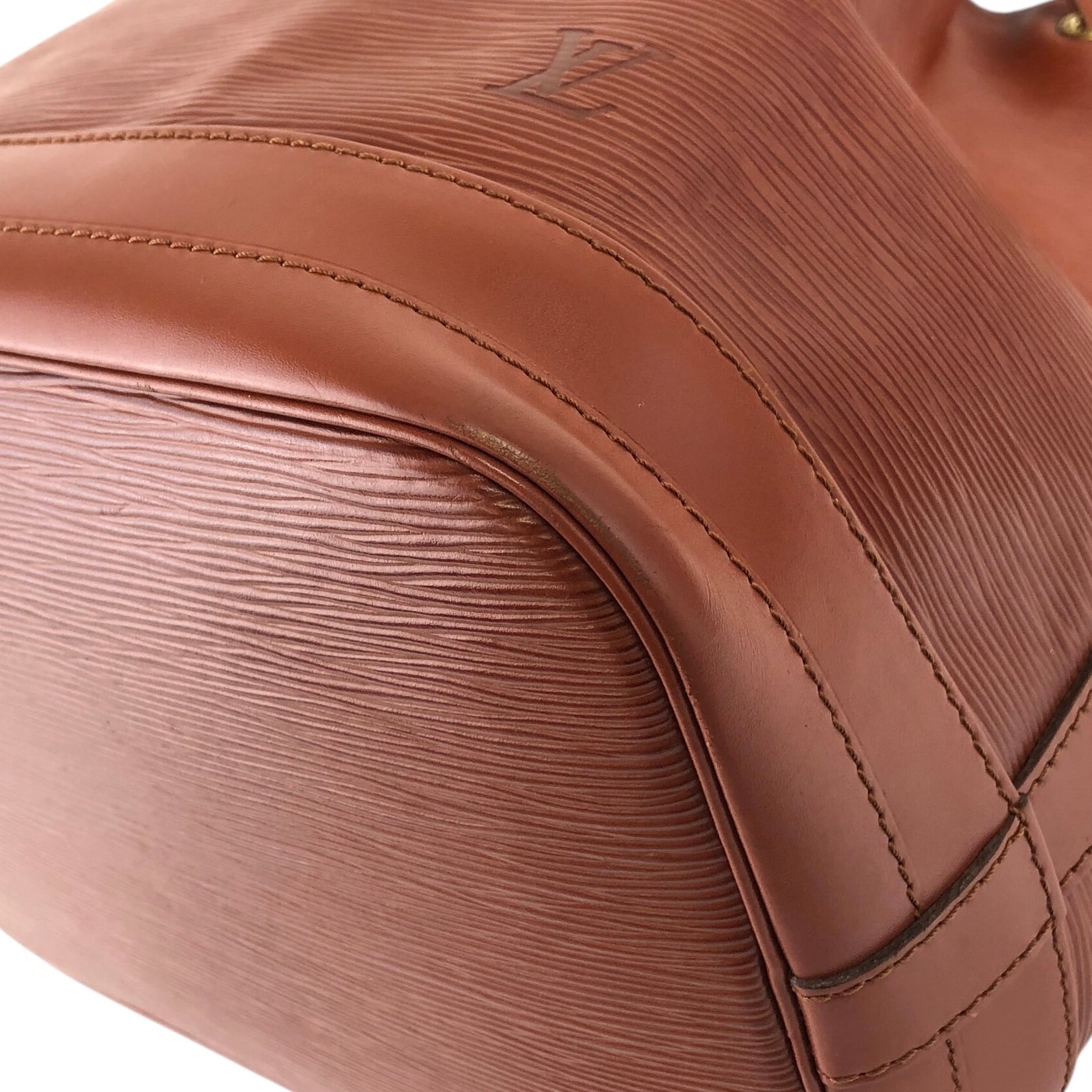 ［大幅値下げ］ルイヴィトン　エピ　ノエ　ヴィンテージ LOUIS VUITTON ルイヴィトン エピ ショルダーバッグ ブラウン