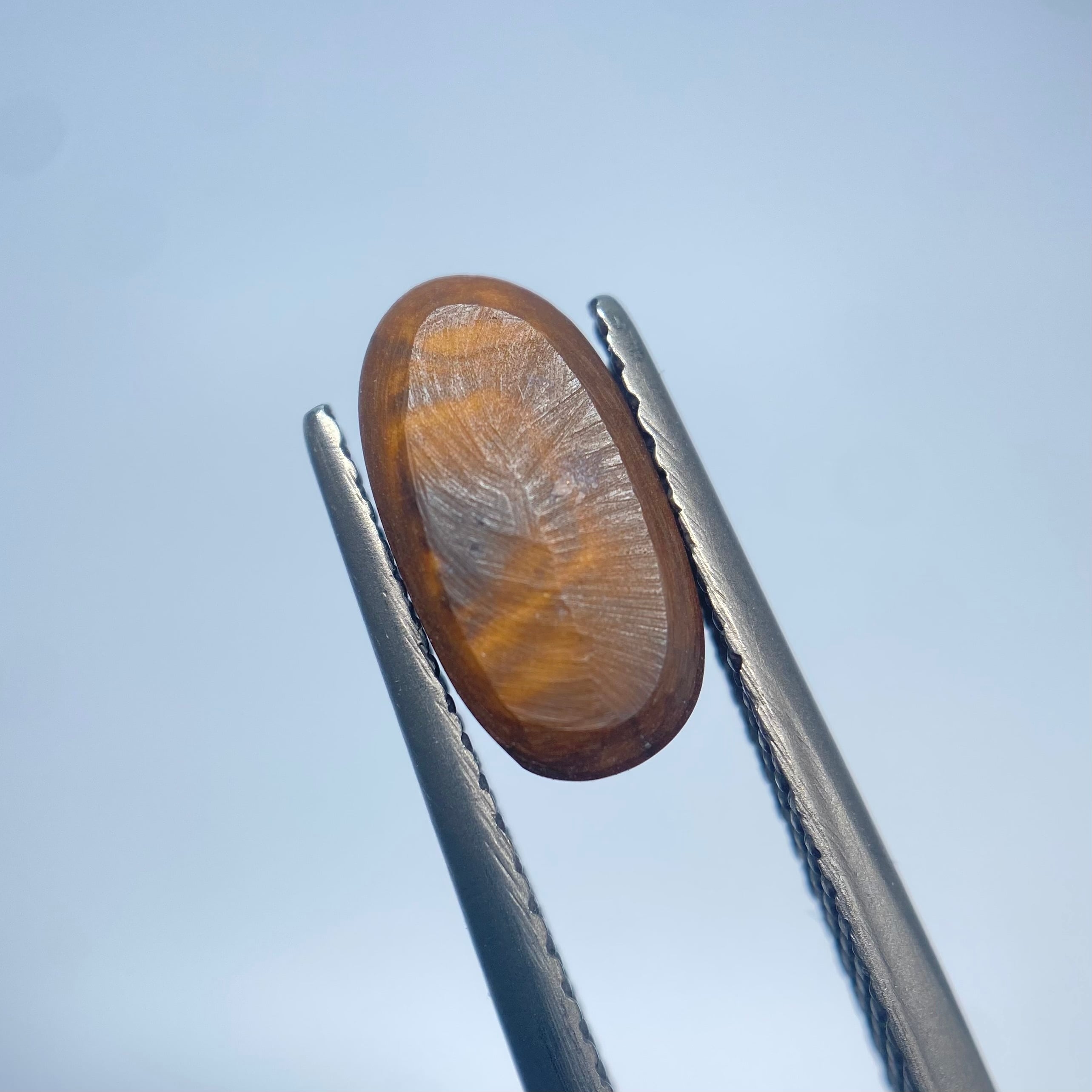 夜空と水面のバイカラーボルダーオパール