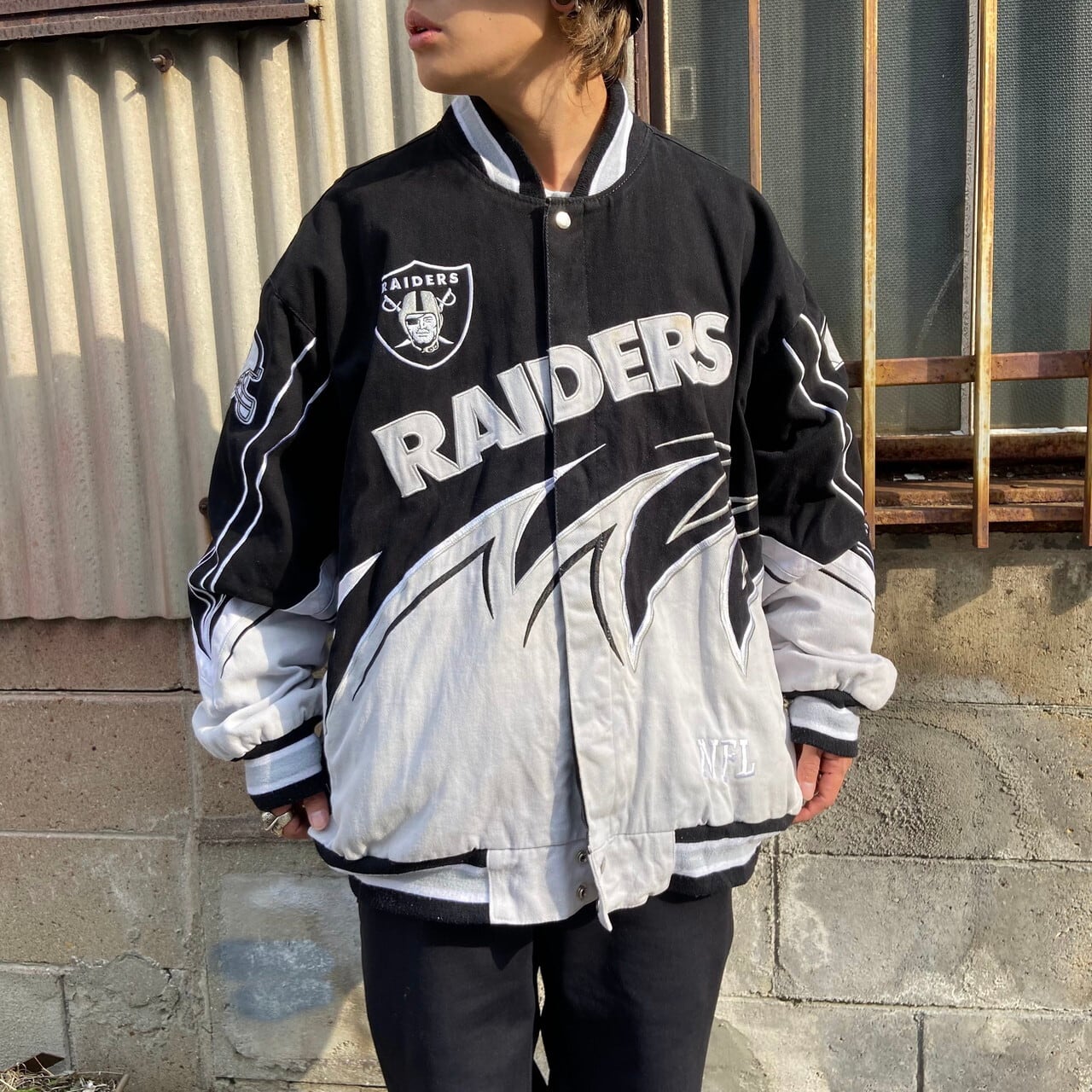 ビッグサイズ NFL RAIDERS レイダース チームロゴ 刺繍 レーシングジャケット メンズ3XL 古着 ブラック 黒  大きいサイズ【レーシングジャケット】 | cave 古着屋【公式】古着通販サイト