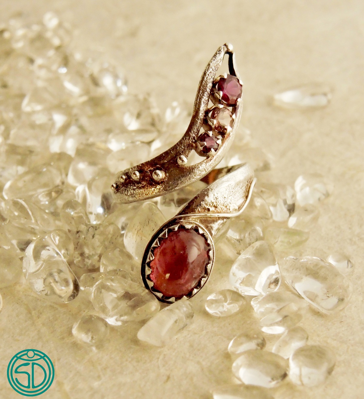 翼のある蛇リング ピンクトルマリン x ルビー UNIVERSAL SERPENT RING 