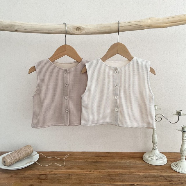 【BABY】秋新作　ワッフル無地ベスト