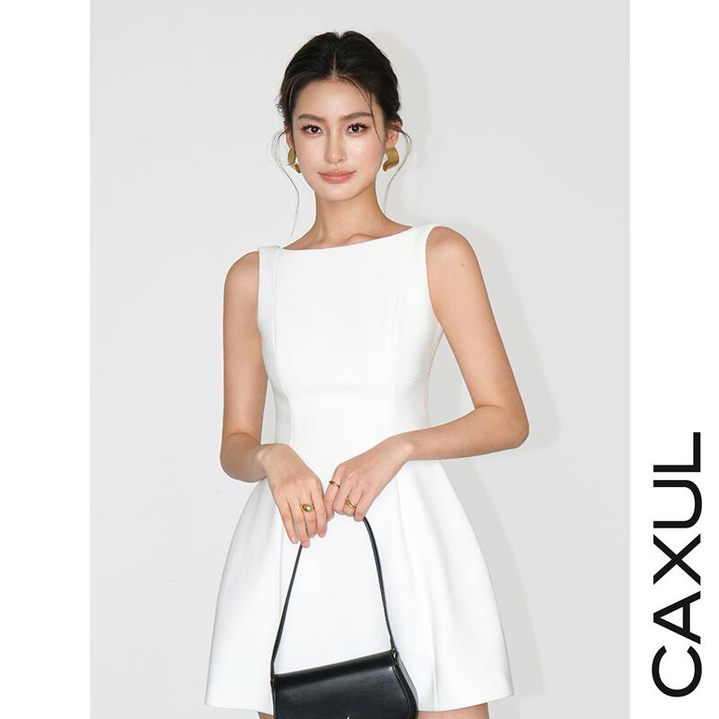 韓国 ウエストカット バックレス フレアワンピース 506045 バックレス フレアショートワンピ/2color | Caxul