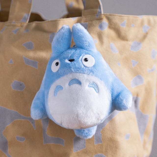 となりのトトロ　大きなぬいぐるみバッジ　中トトロ（4532）