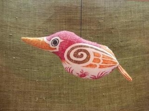 アカショウビン（水恋鳥）　木版手染めぬいぐるみ　野鳥シリーズ