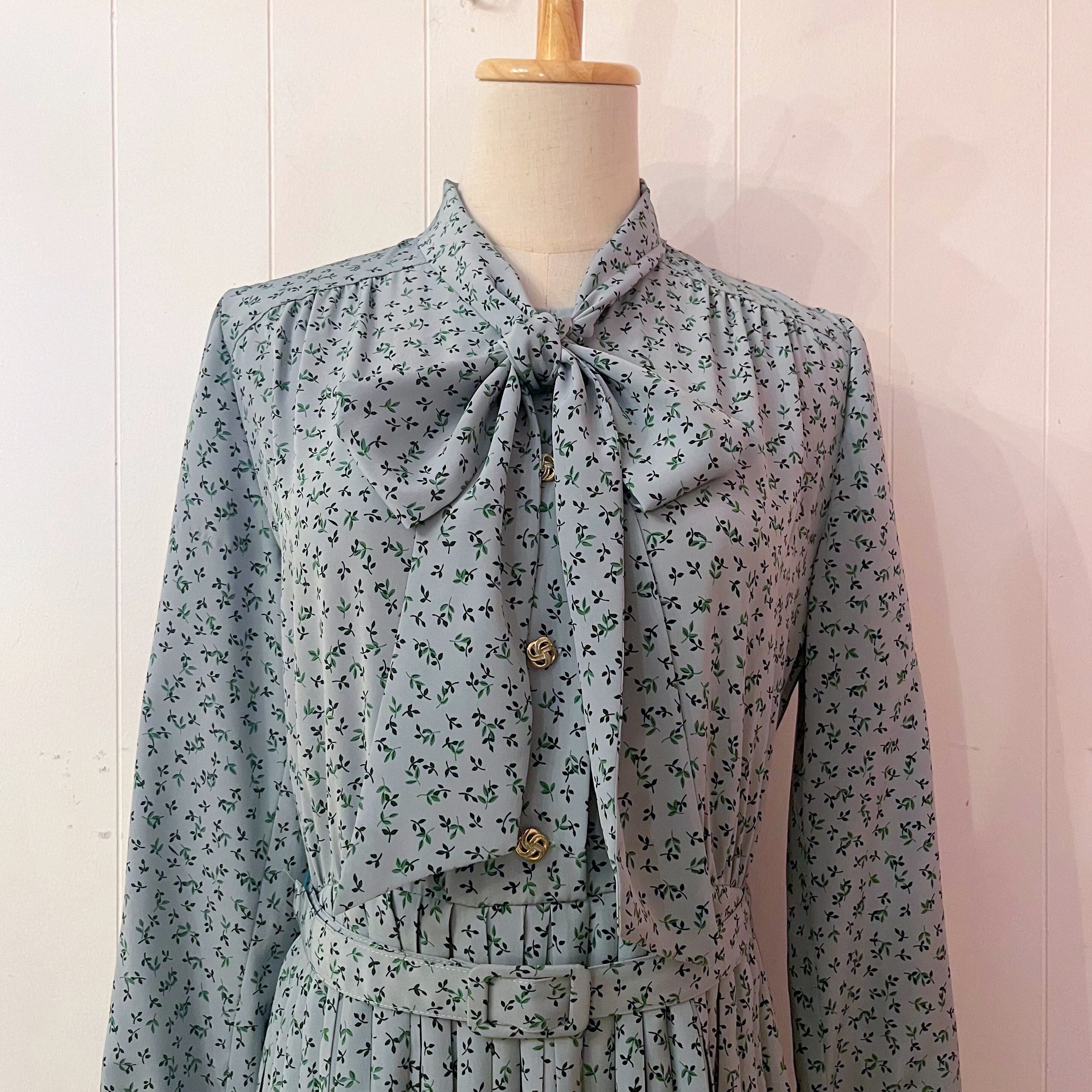 mini leaf ribbon tie one-piece