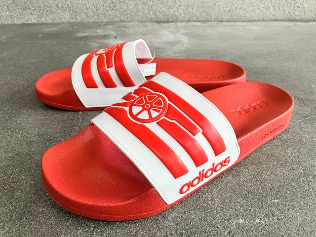 ADIDAS ADILETTE SHOWER ARSENAL SLIDES (POWER RED/BETTER SCARLET/CLOUD WHITE)