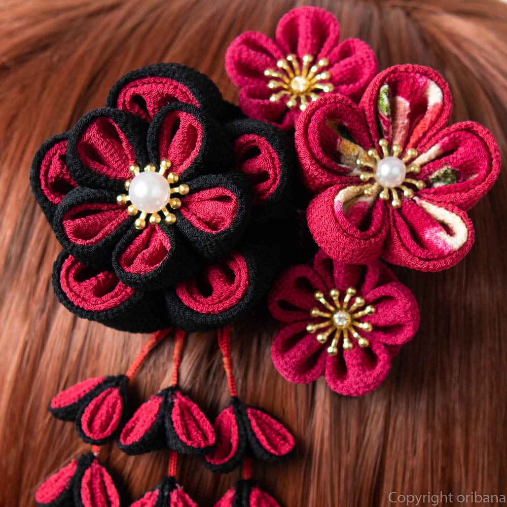 つまみ細工 髪飾り (黒×紅×柄) | oribana 織華