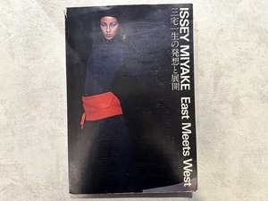 【VF399】【FIRST EDITION】三宅一生の発想と展開 /visual book