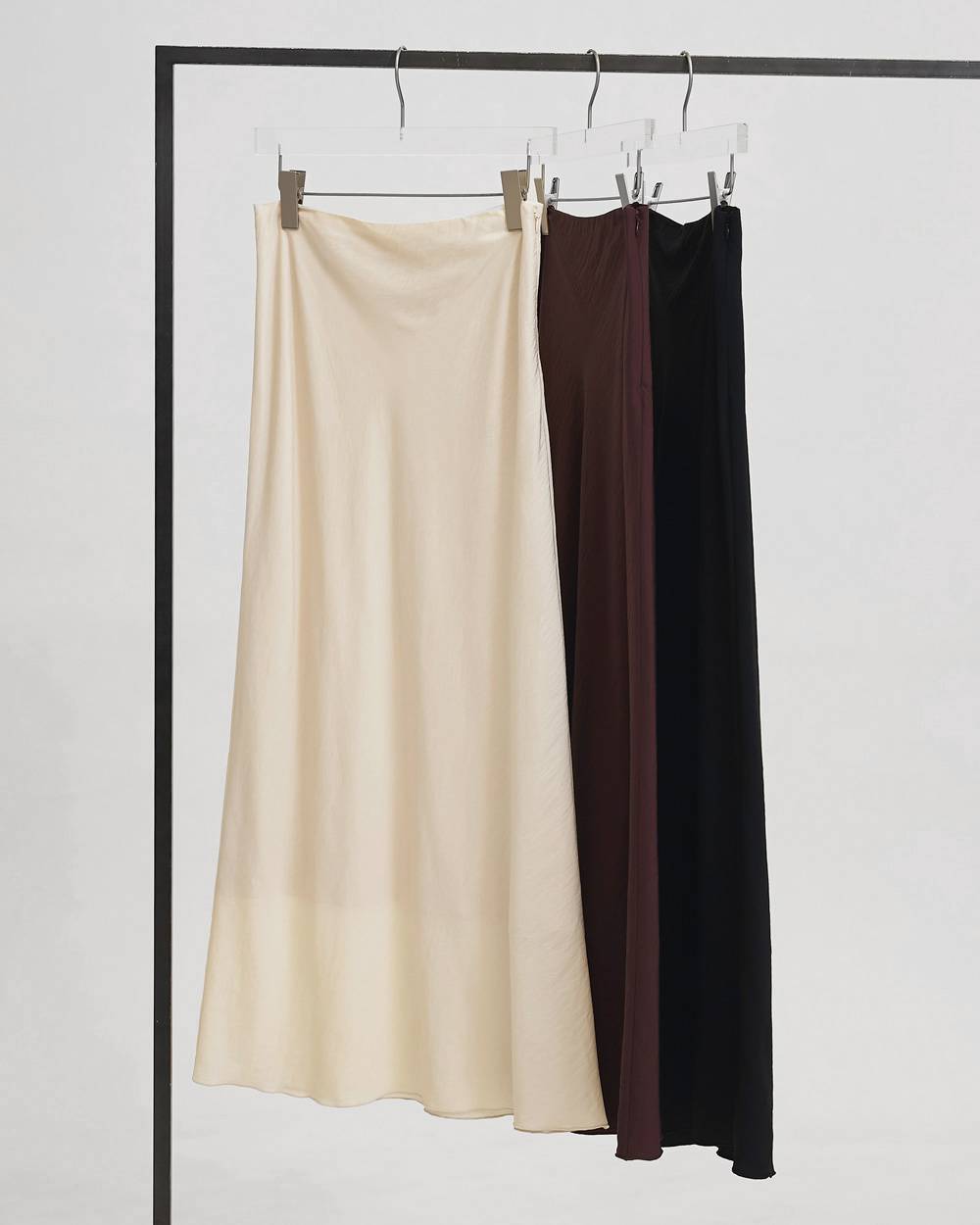 anuke】Volumetuck Cocoon Pants | LASHIC