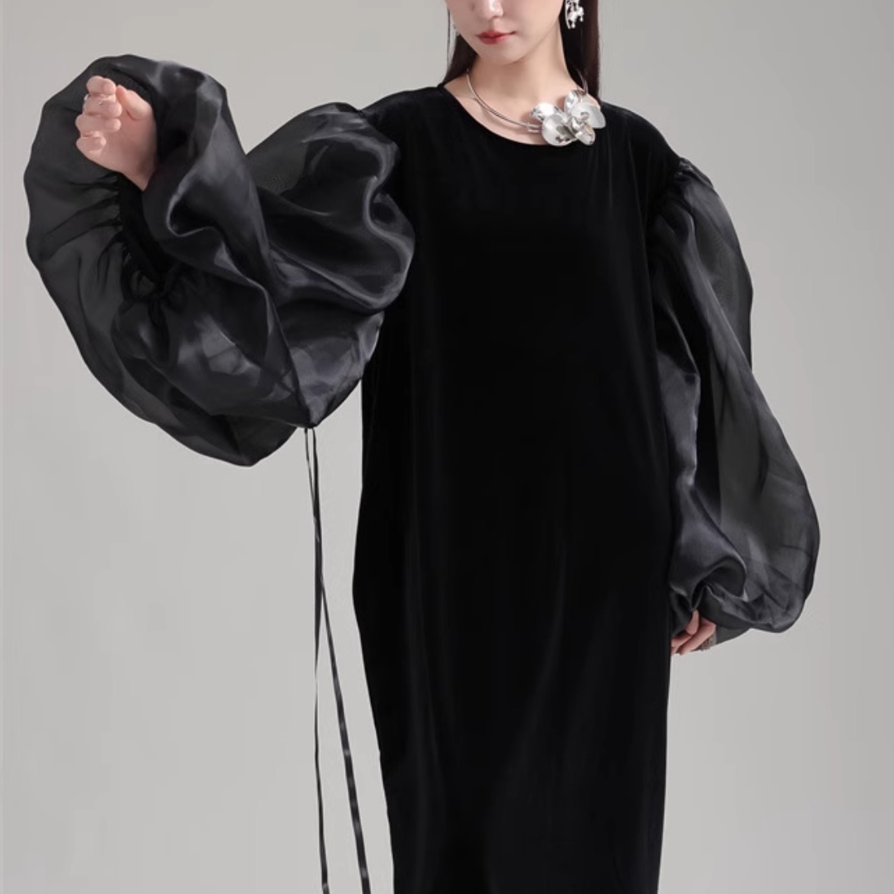 Oversized organza dress with puff sleeves (ME112)