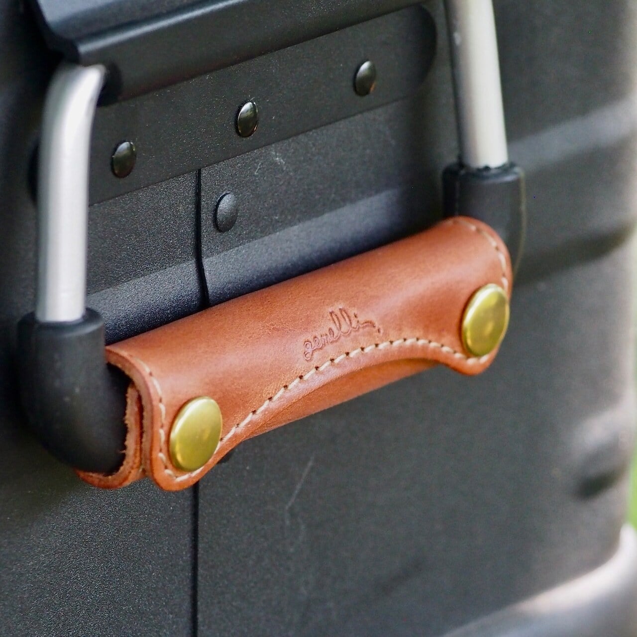 gemelli アルミコンテナレザーベルト&ハンドル ブラウン | OLIVE