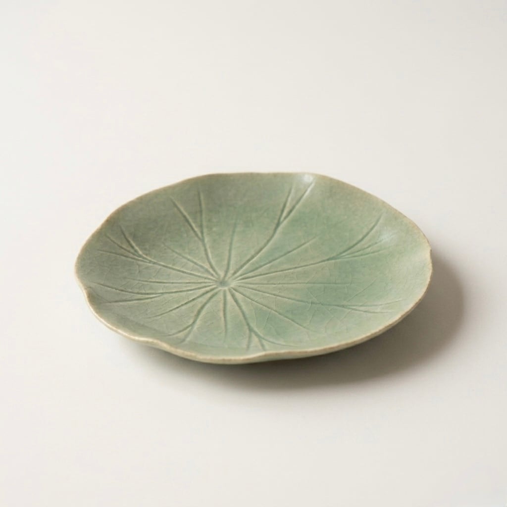 26夏】【オンライン限定】葉皿 (幅 16 cm) 蓮 | TSUNE;田中恒子の器