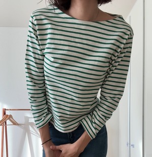 フレンチボーダートップス