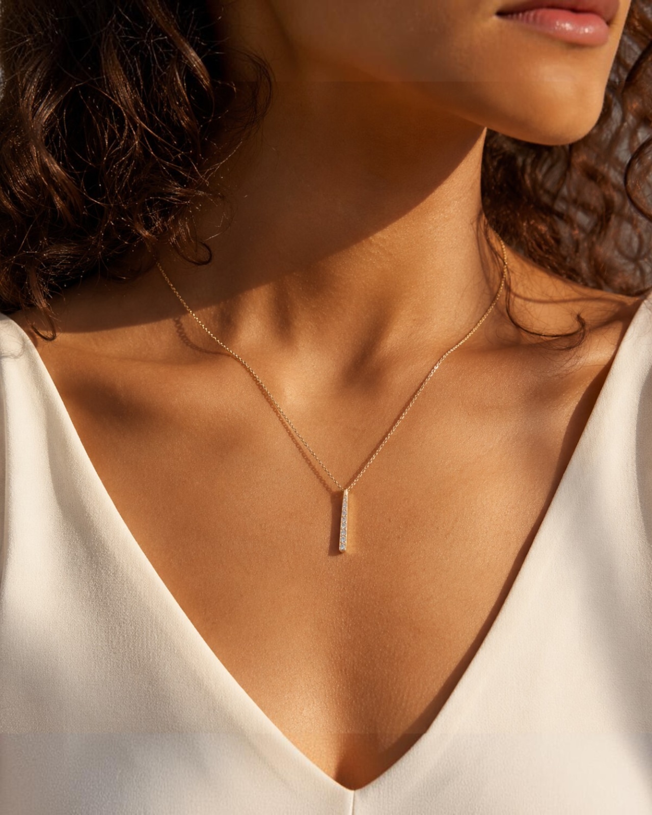 VERTICAL STONE NECKLACE / GOLD
