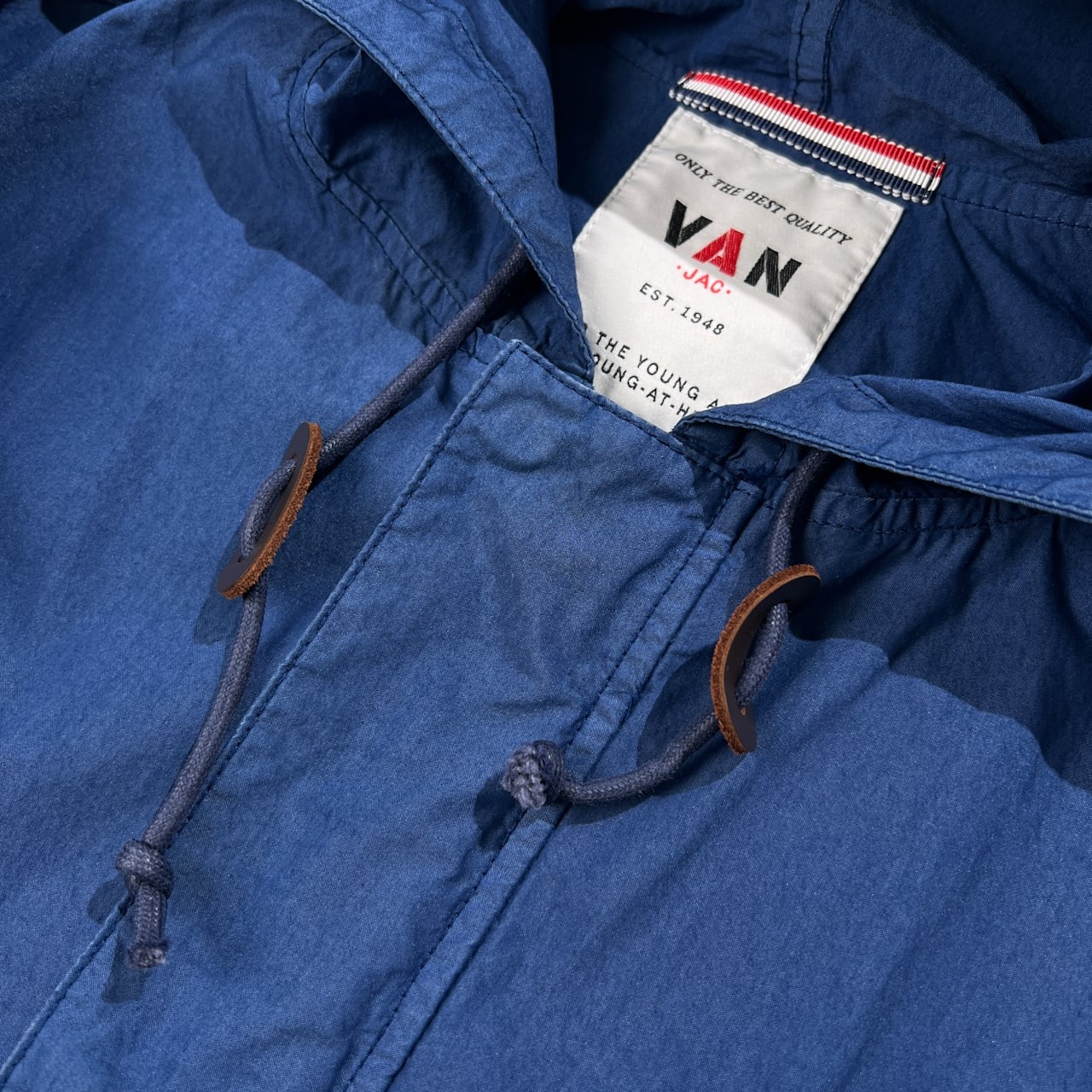 VAN JAC ヴァンヂャケット 袖ライン入り フード ライト ジャケット パーカー コットン&ナイロン サイズ LL /ブルー/メンズ