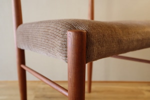 H. W. Klein「Dining chair」（A）