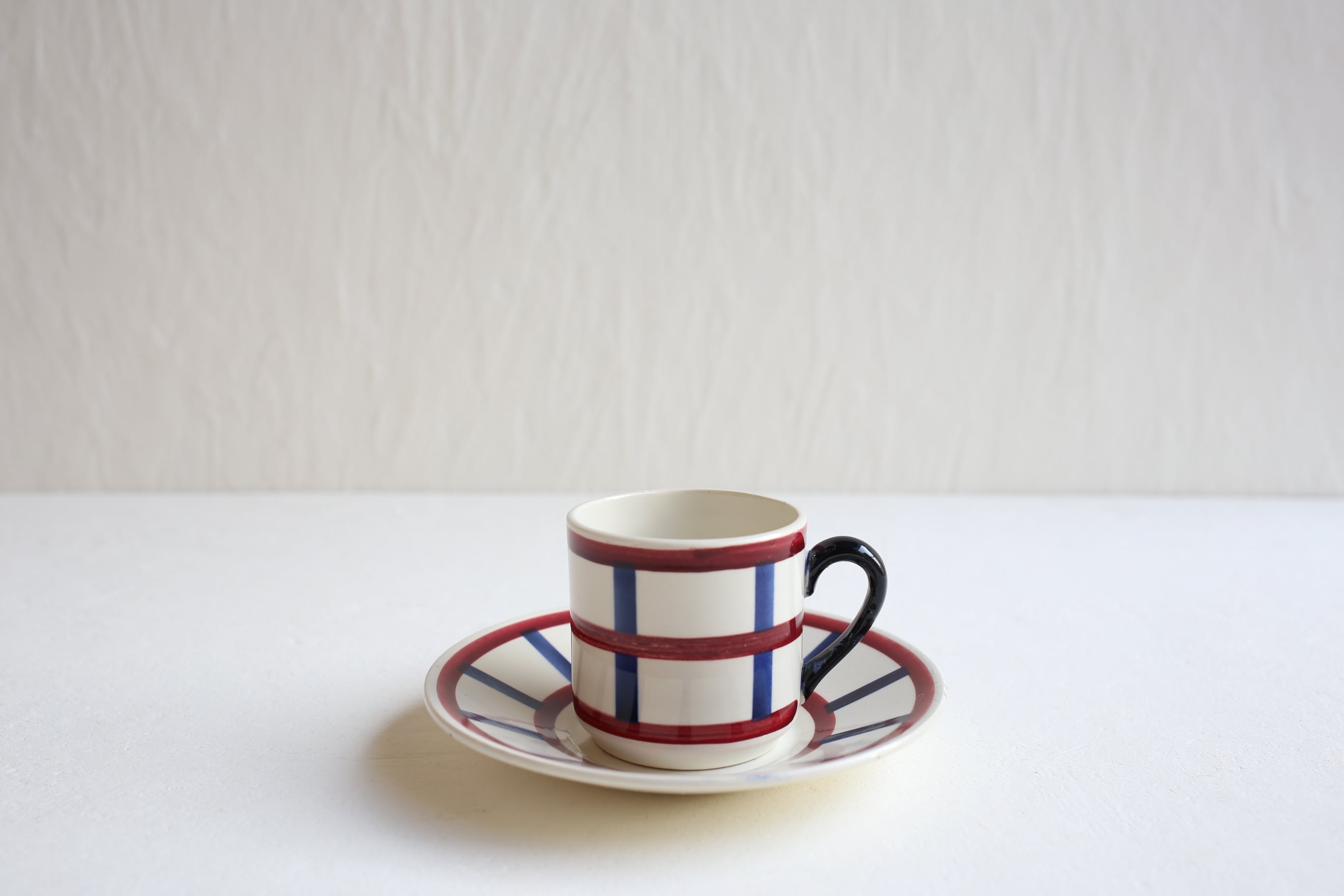 フランス アンティーク ヴィンテージ クレイユモントロー 『Béarn』バスク柄 カップ&ソーサー N-03618a